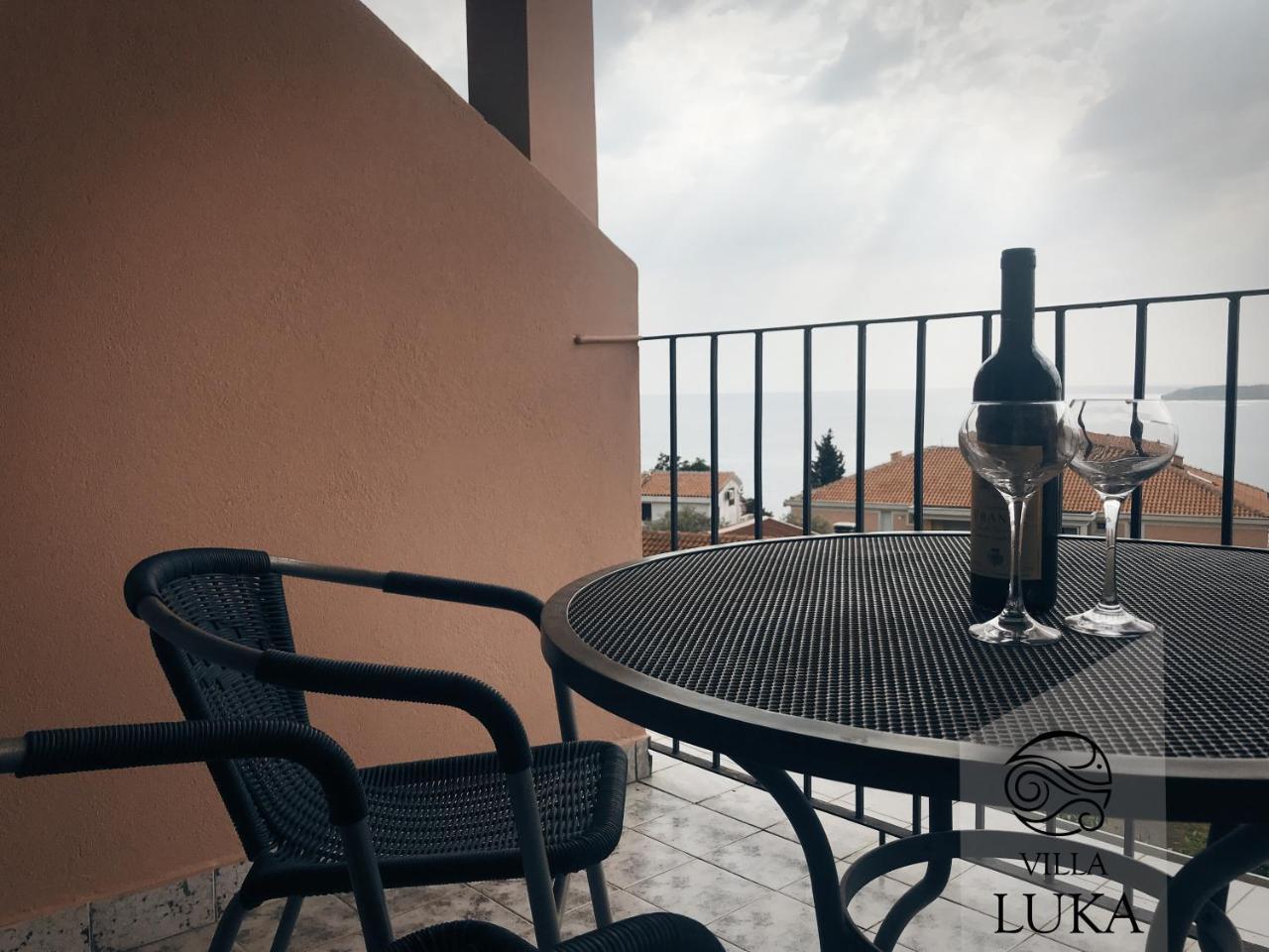 Apartments Villa Luka Sveti Stefan Bagian luar foto